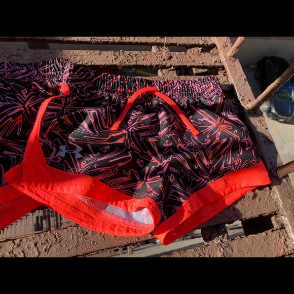 Girls under Armour - Picture 3 of 7